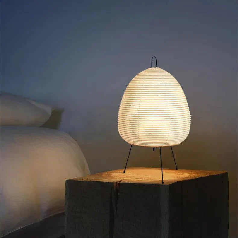 Lampe en papier d'inspiration japonaise 2