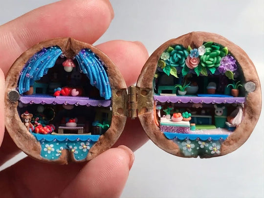 Maison de Poupée Miniature Éclairée en Coquille de Noix 13