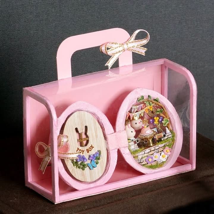Maison de Poupée Miniature Éclairée en Coquille de Noix 14