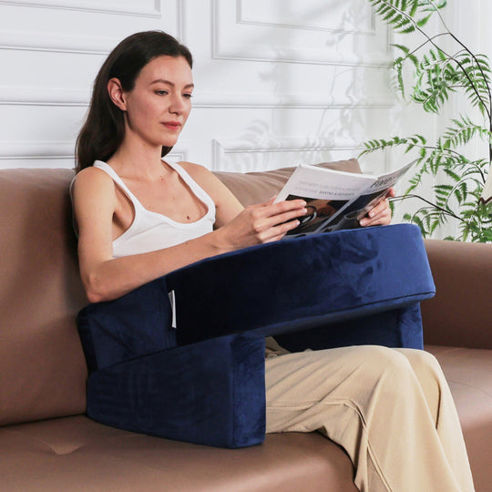 Oreiller de lecture ergonomique pour femme avec support latéral 0