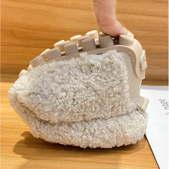 Pantoufles Femmes Confortables en Peluche 6