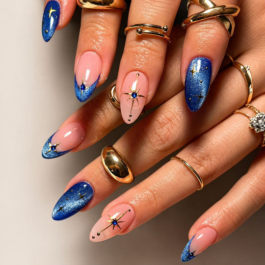 Pointes d'ongles brillantes pour femmes style artistique 0