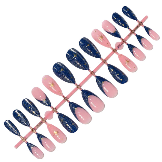Pointes d'ongles brillantes pour femmes style artistique 4