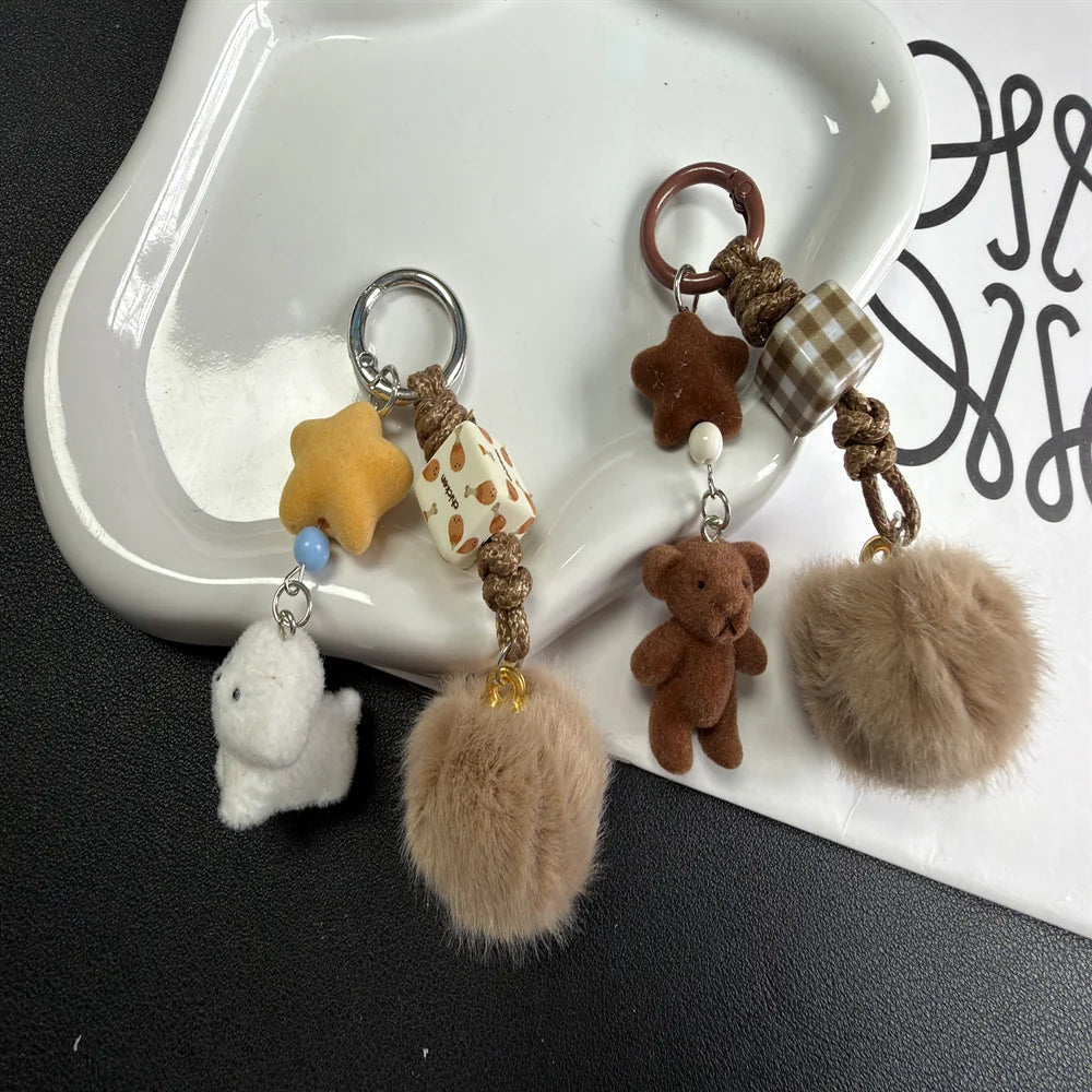 Porte Clés Femme Ludique avec Pompon et Breloque Chien 2