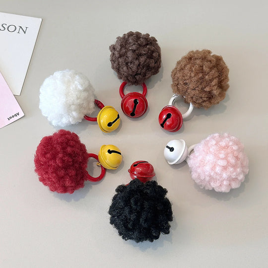 Porte Clés Femme Ludique avec Pompon et Clochette 1