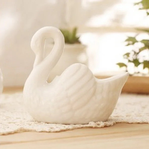 Pot Décoratif en Céramique en Forme de Cygne 2