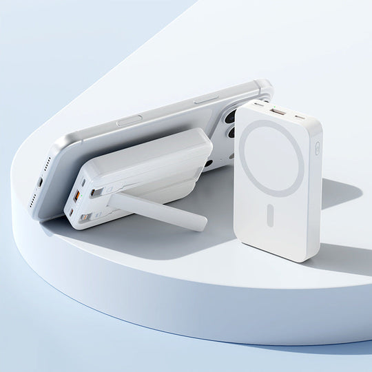 Powerbank portable avec support intégré et fonction magnétique 3