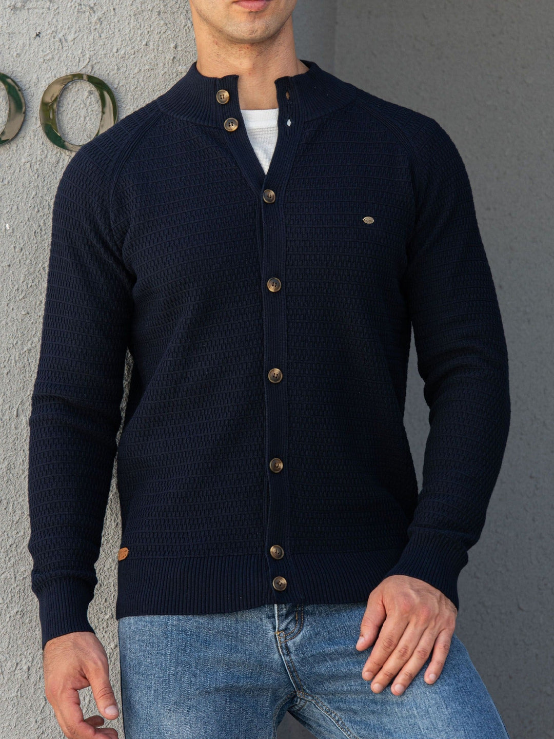 Pull Col Montant Boutonné pour Hommes 1