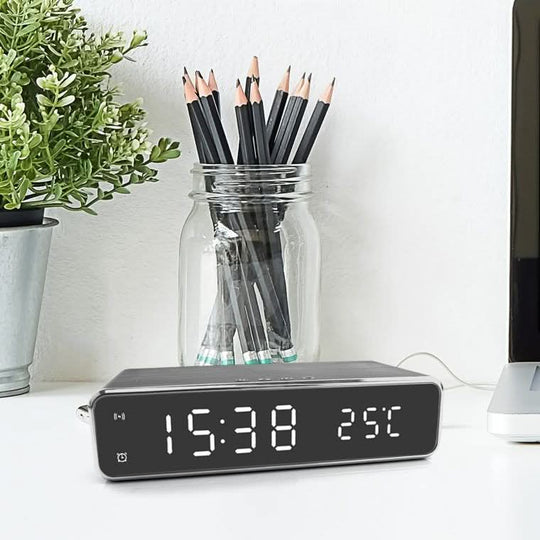 Réveil LED Matin Moderne avec Chargeur Sans Fil Intégré 0