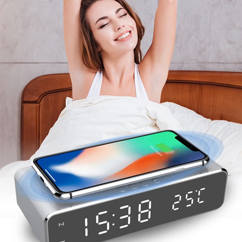 Réveil Matin LED Avec Chargeur Intégré Design Minimaliste 2