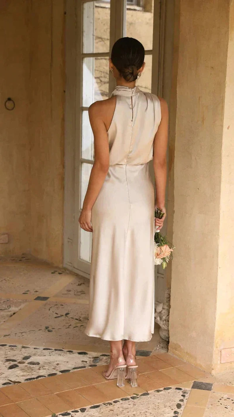 Robe Demi Satinée Élégante pour Femmes 1