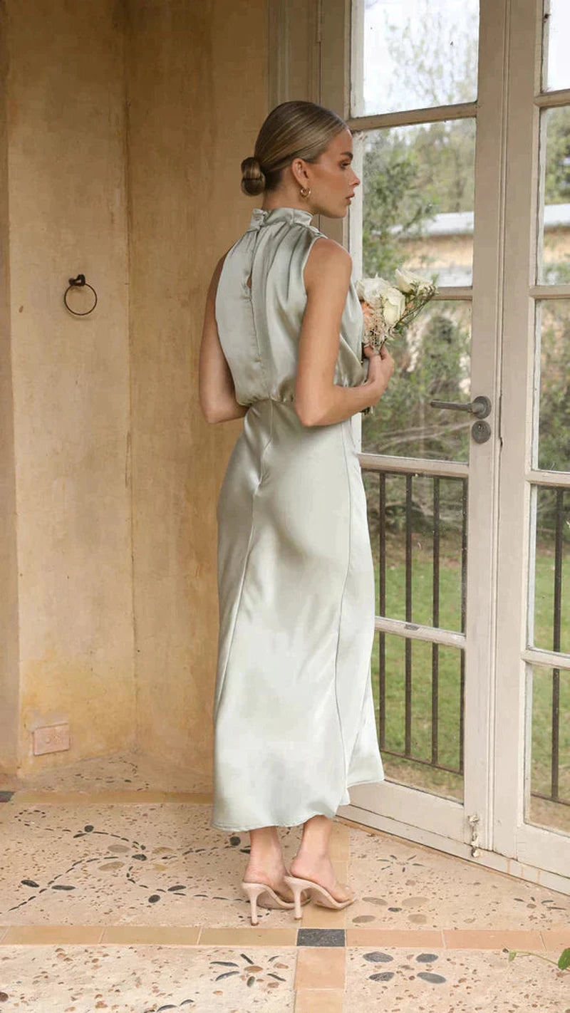 Robe Demi Satinée Élégante pour Femmes 3