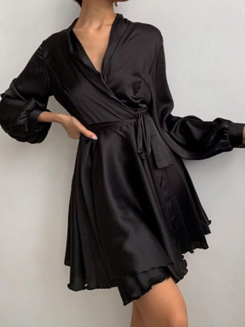 Robe Femme Satinée Enveloppante Juste Au-dessus Du Genou 3