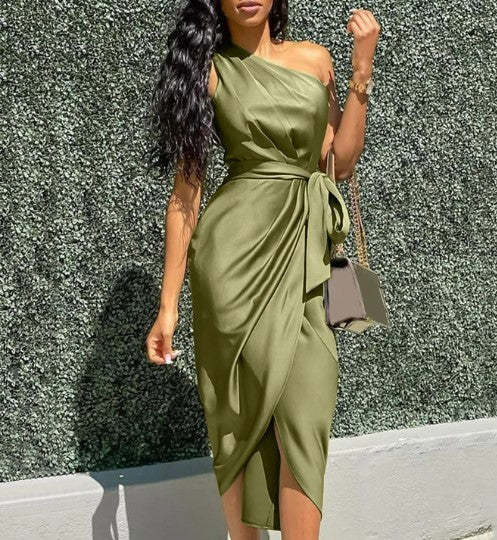 Robe Maxi Satinée à Une Épaule pour Femme 2