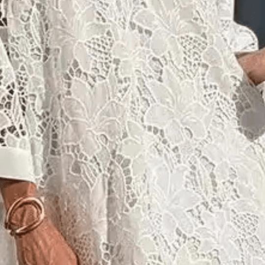 Robe en Dentelle Blanche pour Femmes Élégantes 3
