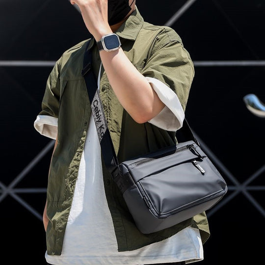 Sac Bandoulière Homme Moderne et Pratique avec Compartiments Ajustables 4