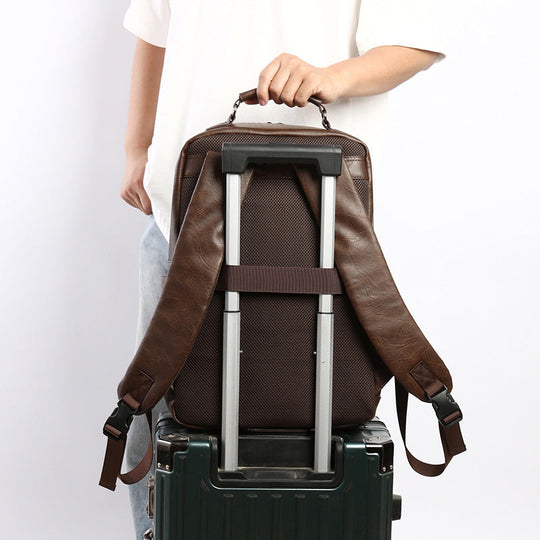Sac à dos structuré pour homme au design moderne 2