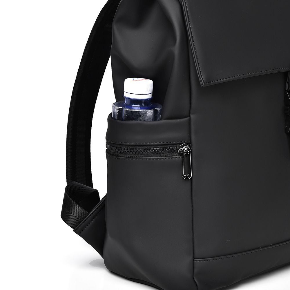 Sac à dos urbain à rabat avec rangement polyvalent pour homme et femme 3