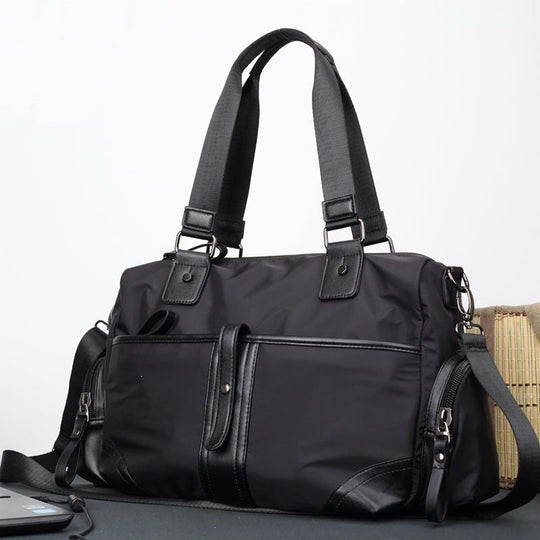 Sac multifonctionnel pour homme au design moderne 2