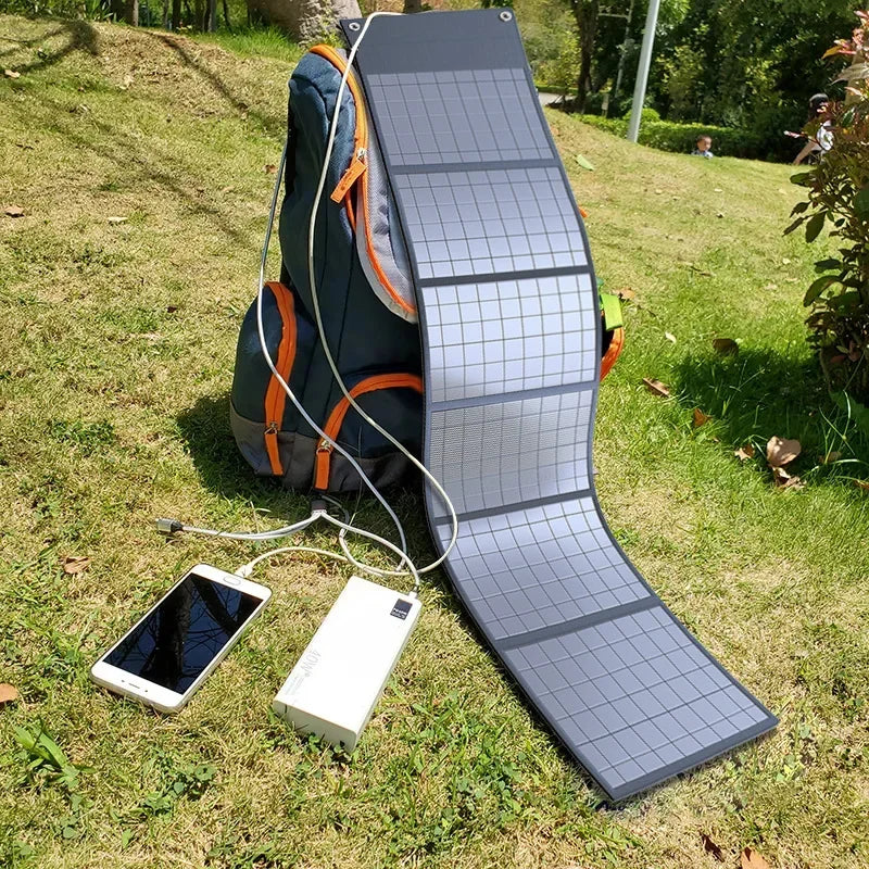 Sac pliable pour panneau solaire portable avec sorties USB et DC pour usage extérieur 1