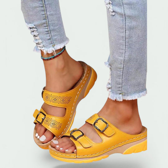 Sandales Femme à Talon Large en Simili Cuir 2
