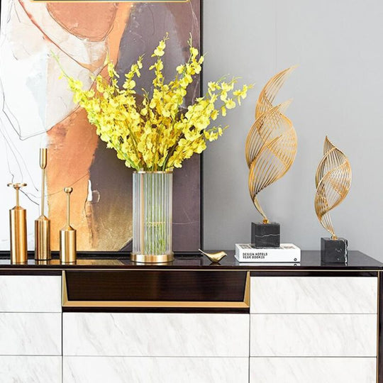 Sculpture Abstraite Moderne en Métal Doré 3