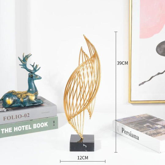 Sculpture Abstraite Moderne en Métal Doré 5