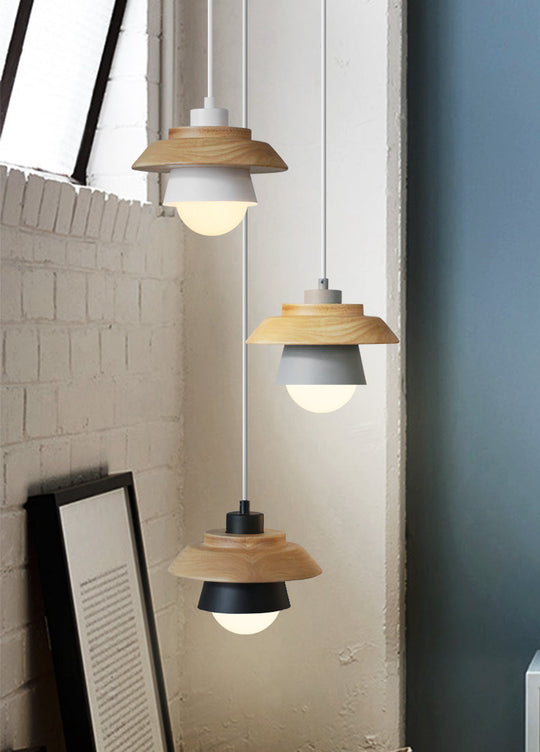 Suspension en Bois Nordique Moderne 4