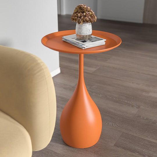Table d'appoint Ronde en Métal au Style Médiéval Moderne 4