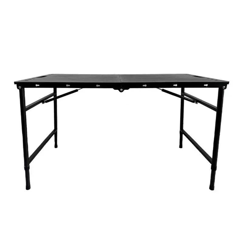 Table pliante réglable en hauteur pour usage polyvalent 1
