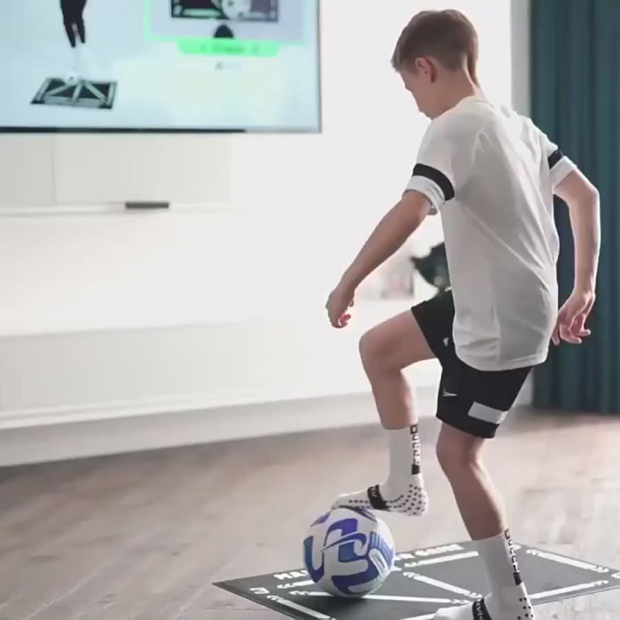 Tapis d'entraînement de football pour un entraînement technique à domicile 1