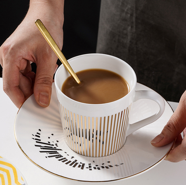 Tasse À Café Créative Avec Motif Dynamique Design Innovant 1
