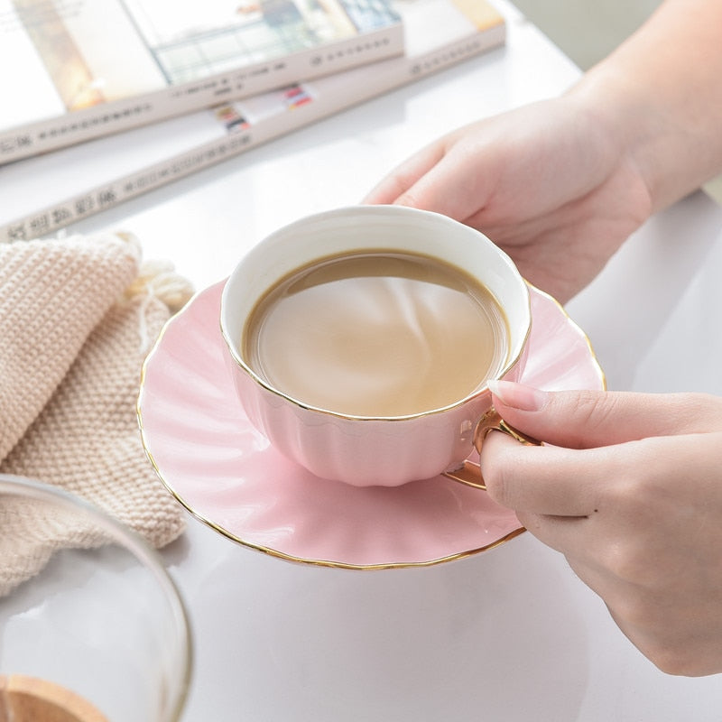 Tasse en Céramique Créative avec Soucoupe Design Artistique 4