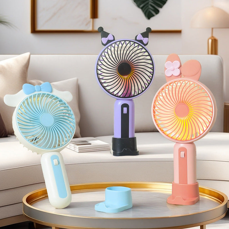 Ventilateur Portable Femme avec Éclairage LED 1