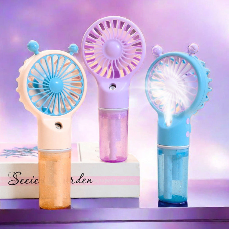 Ventilateur Portable avec Pulvérisateur pour Femmes 1