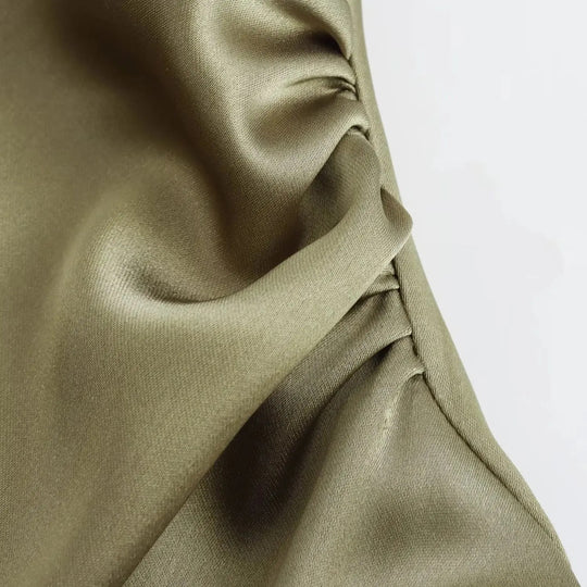 Robe mi-longue en satin pour femme