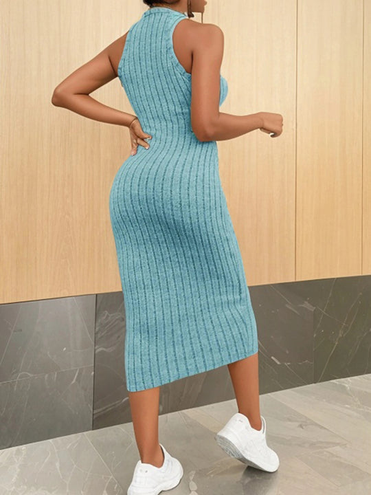 Robe mi-longue moulante à col licou pour femme