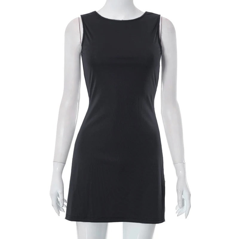 Mini-robe sans manches ajustée en A pour femme