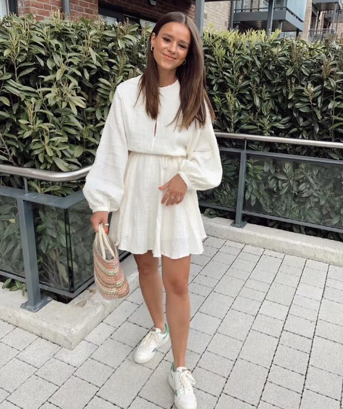 Robe à manches courtes et ballon avec ceinture nouée pour femme