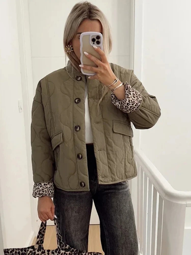 Veste rembourrée à poche avant pour femme