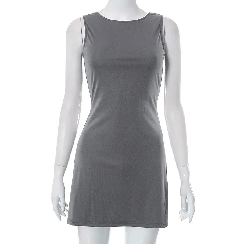 Mini-robe sans manches ajustée en A pour femme