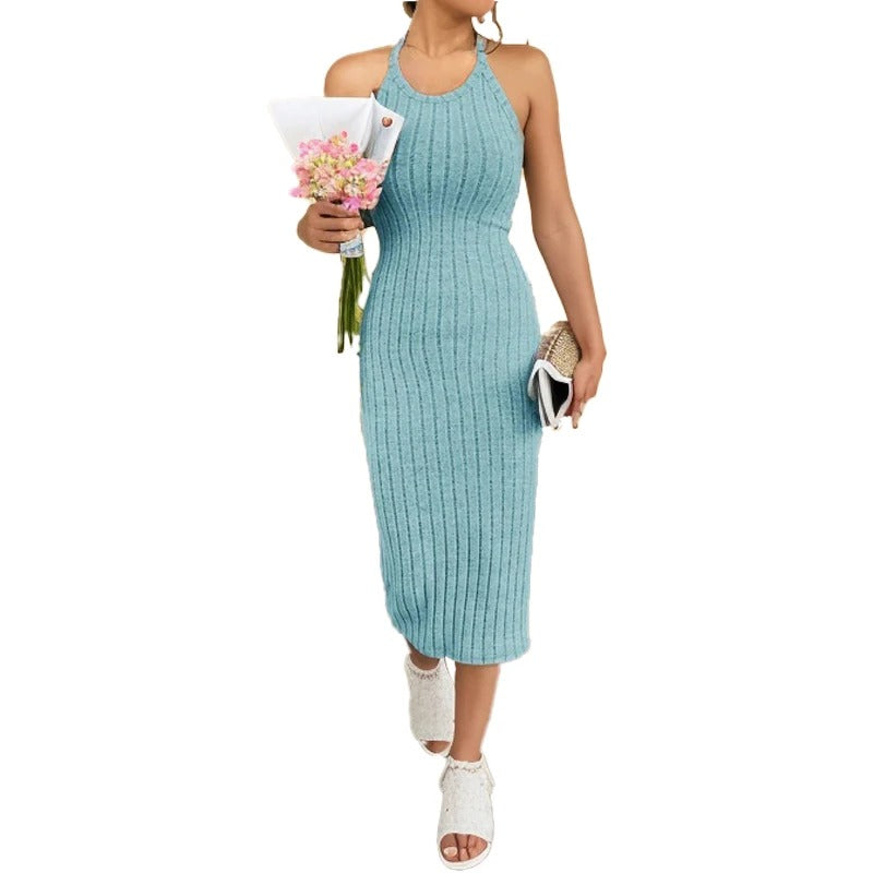 Robe mi-longue moulante à col licou pour femme