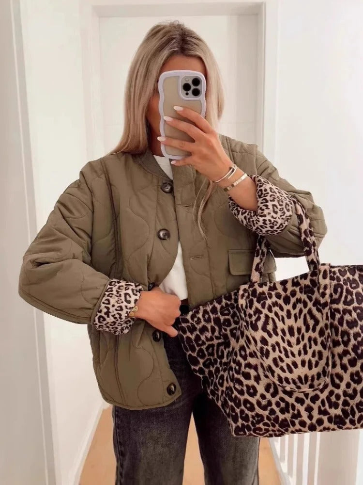Veste rembourrée à poche avant pour femme
