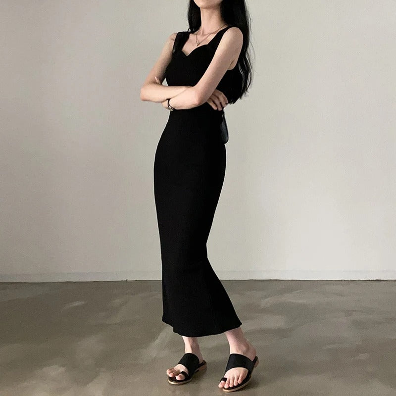 Robe tricotée sans manches à col carré pour femme