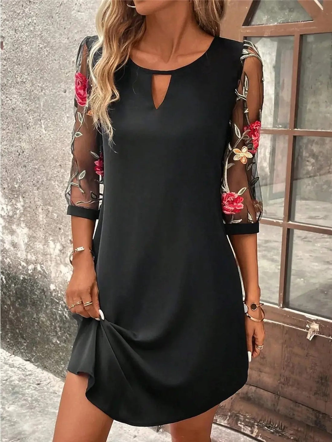 Mini-robe imprimée transparente pour femme