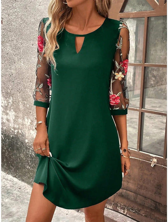 Mini-robe imprimée transparente pour femme