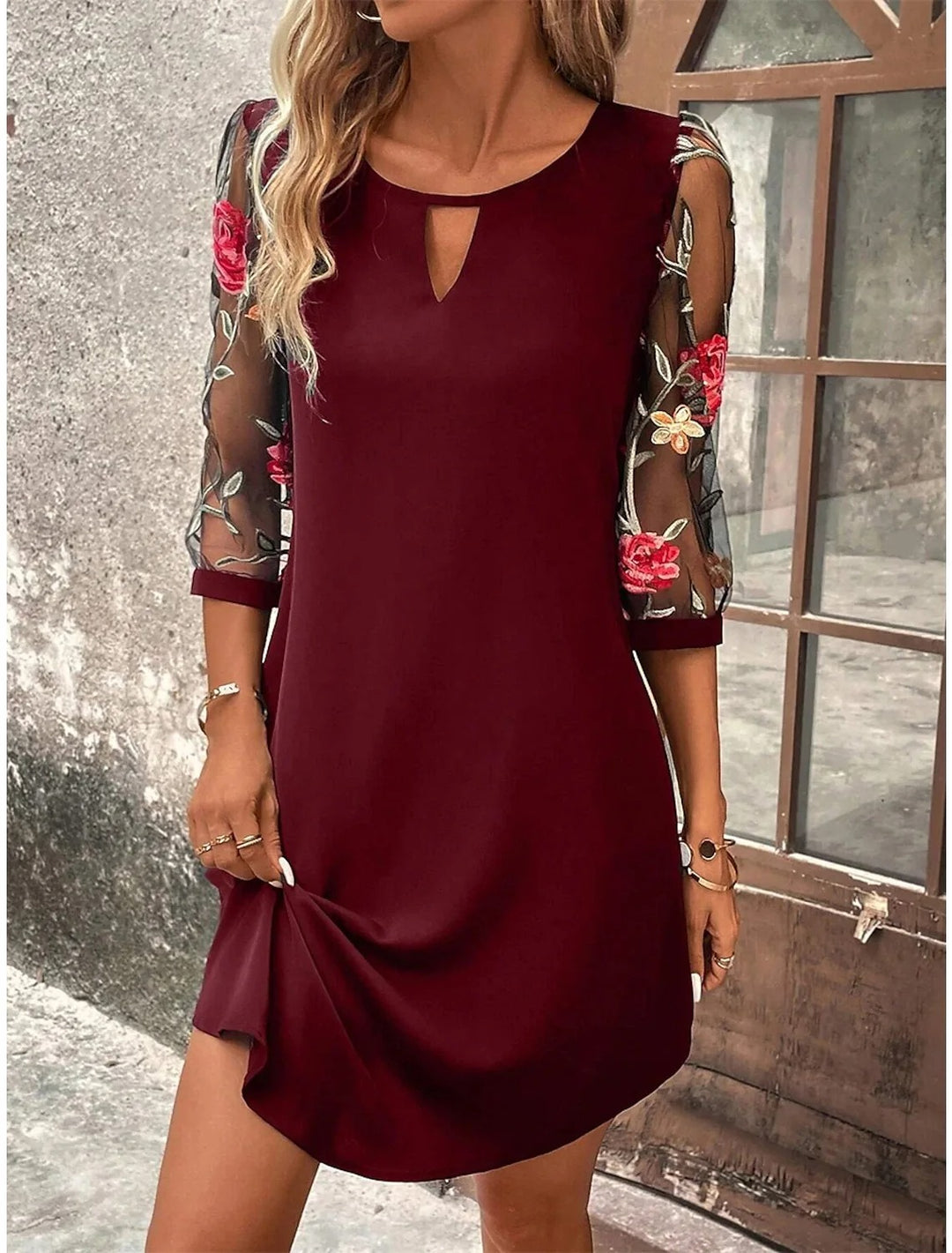 Mini-robe imprimée transparente pour femme