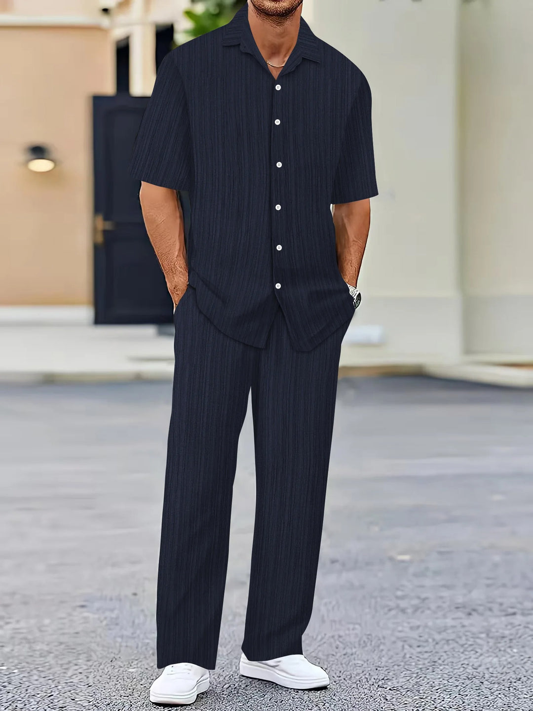 Ensemble chemise et pantalon rayés pour homme