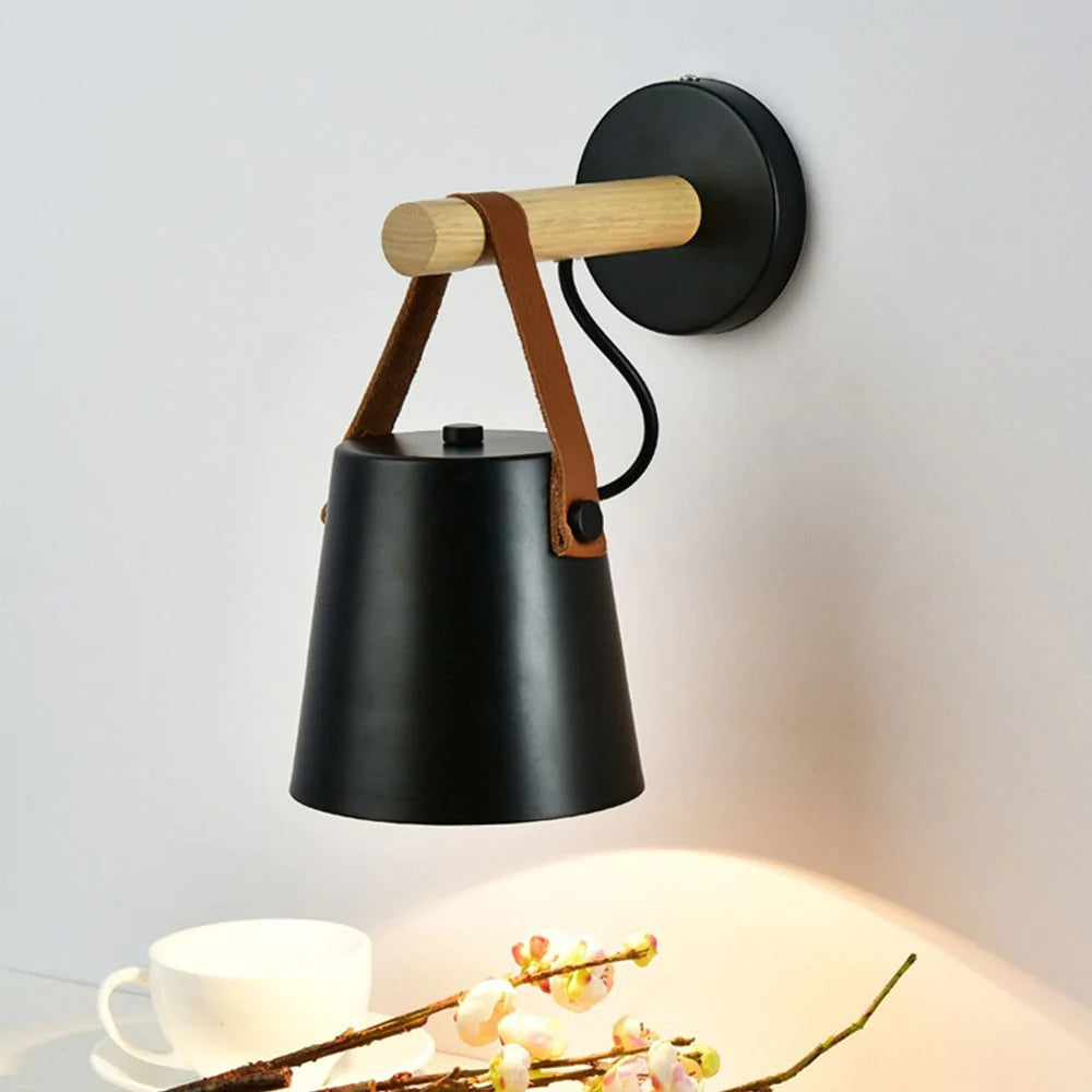 Lampe murale nordique en bois