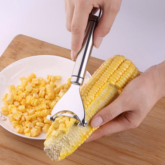 Éplucheur de maïs à lame dentelée